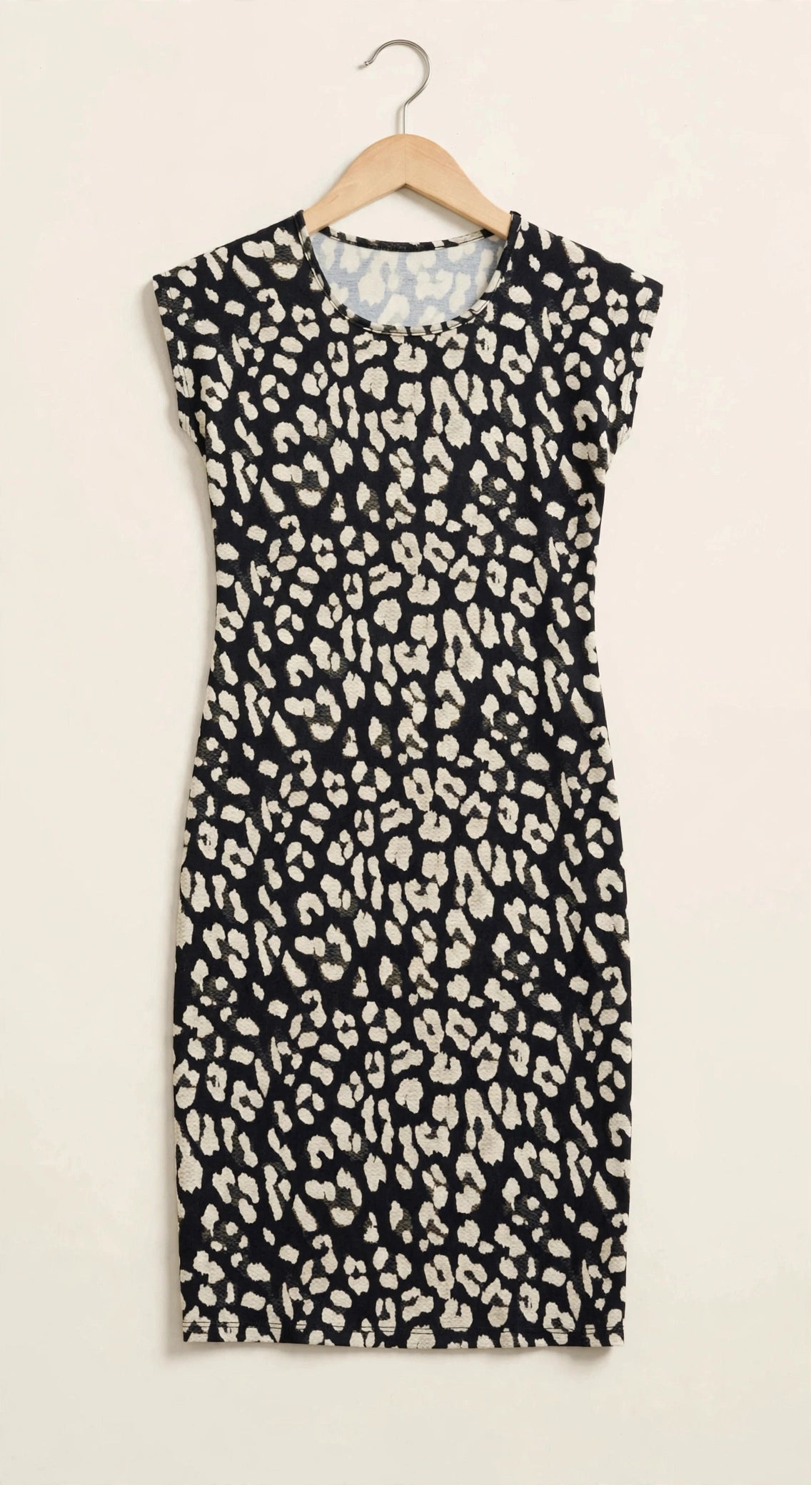 Vestido Evasê Oncinha